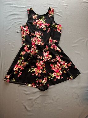 One Clothing Floral Romper Fit & Flare Black Pink Size S Boho Coquette